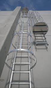 Escalera de gato - Steel Laser Pro Design Bogotá