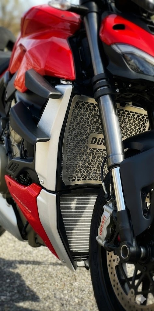 Accesorios personalizados para motos y autos